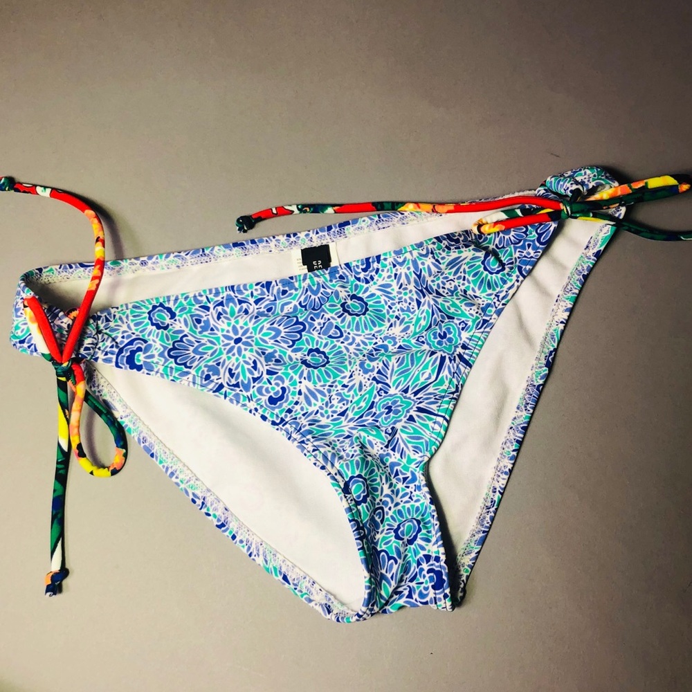 Design Lab Bikini Bottom